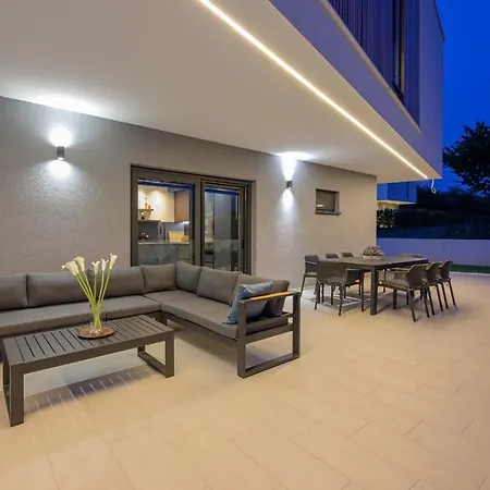 Villa Luxury Sicenta *