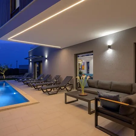 Villa Luxury Sicenta