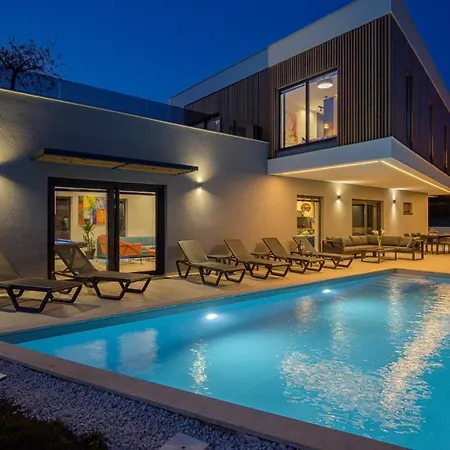 Villa Luxury Sicenta