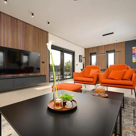 Luxury Sicenta Vila *